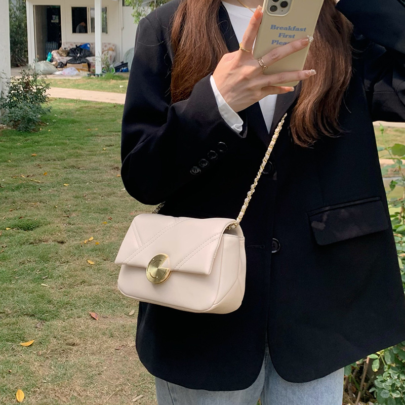 Túi xách nữ đeo chéo đeo vai Ceelyn thiết kế đơn giản phong cách Hàn Quốc size 20 DT201