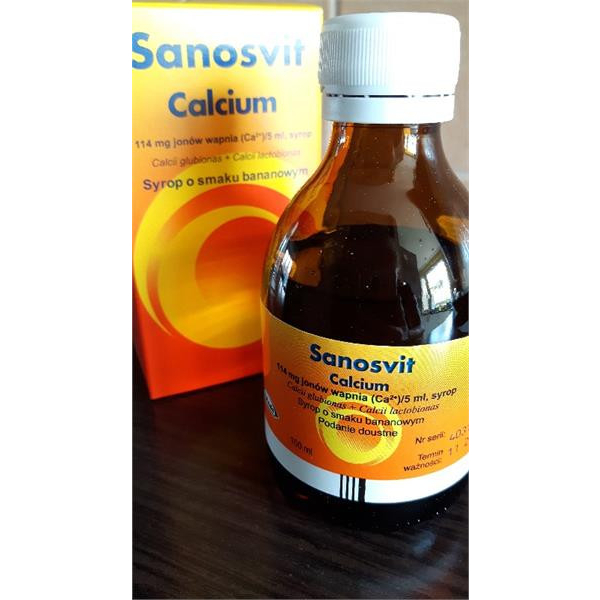 Canxi hữu cơ cho bé Sanosvit 150ml vị chuối