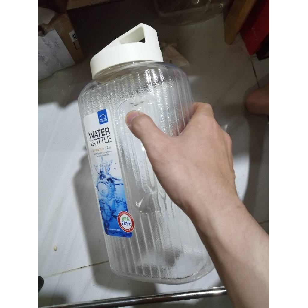 Bình đựng nước LocknLock dung tích 2.6L HAP739 - BABYHOPSG