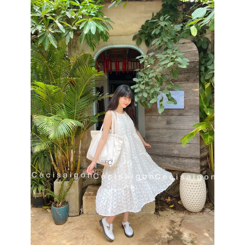 Đầm Sohee trắng