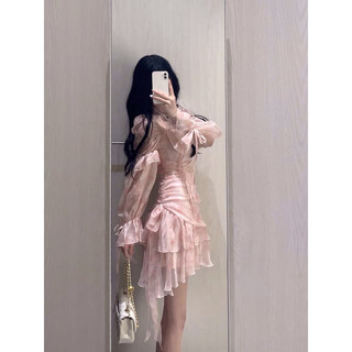 VÁY CỔ VUÔNG TAY BỒNG