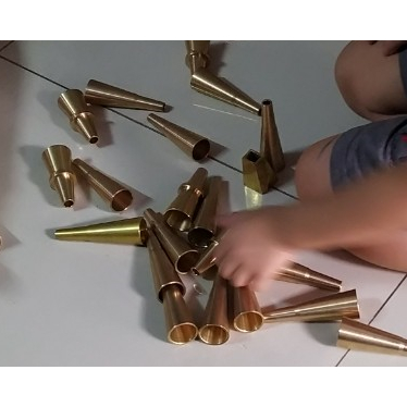 Bọc chân bàn bằng đồng hình tròn có sẵn tại kho cỡ 7cm