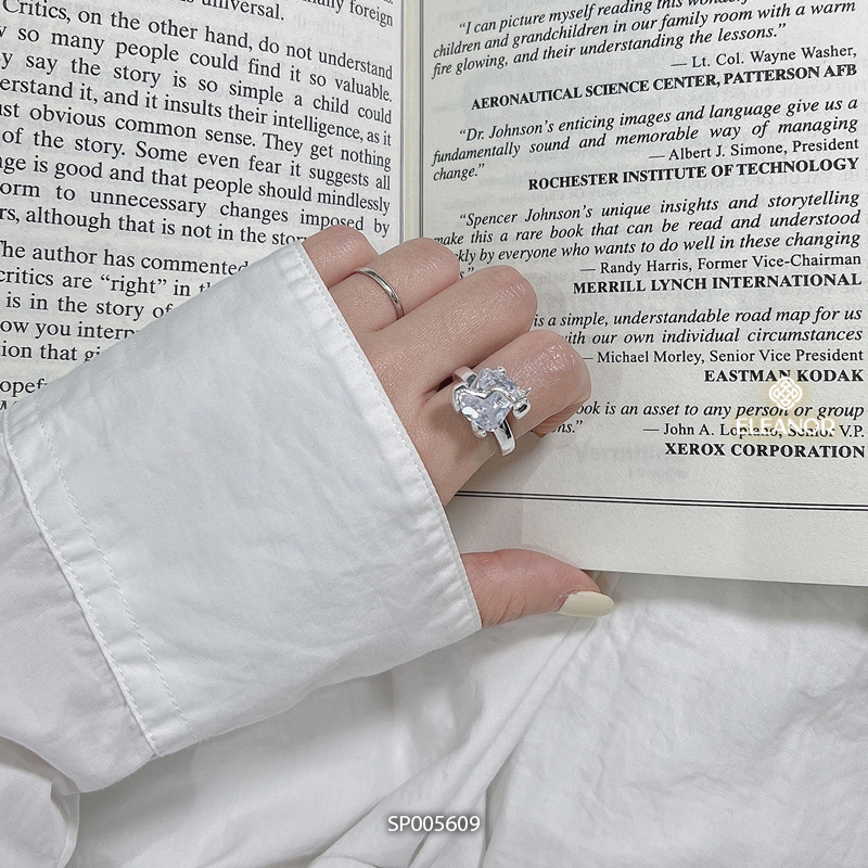 Nhẫn nữ hở bạc 925 Eleanor Accessories đính đá phụ kiện trang sức 5609