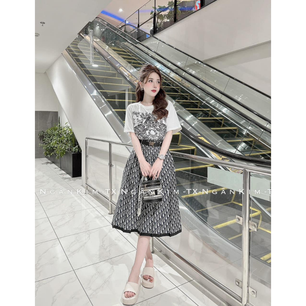 Sét áo thun hoạ tiết mix chân váy xếp ly DN711