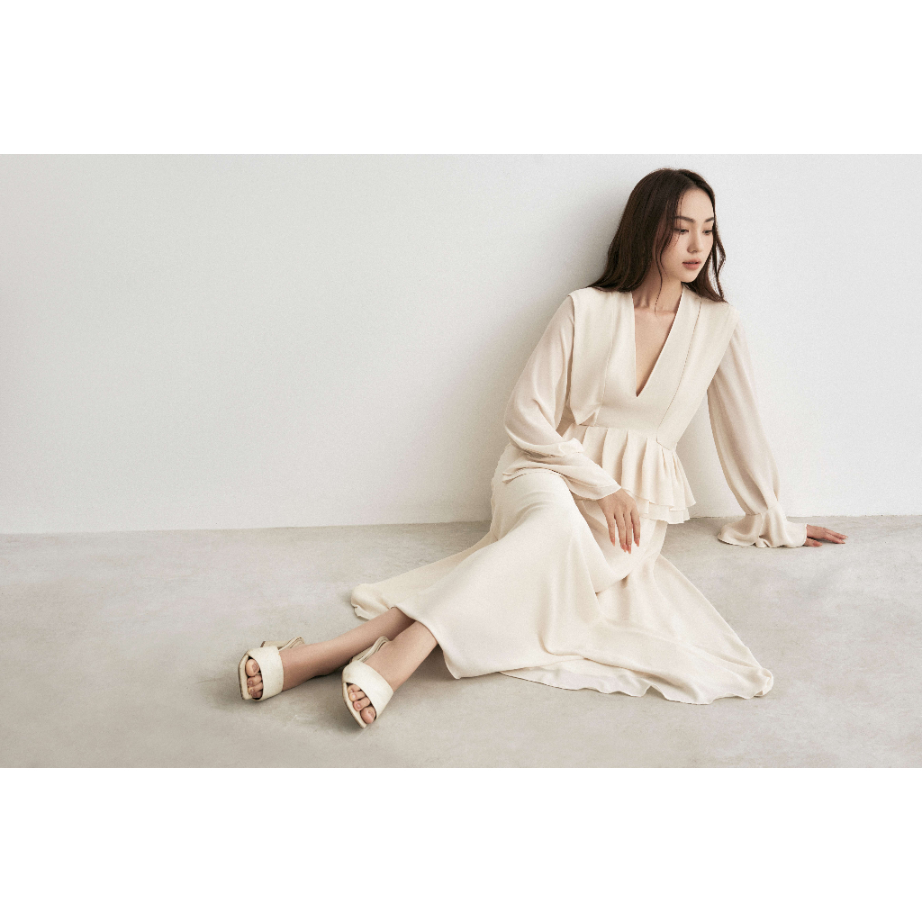 Váy liền Lacey Dress