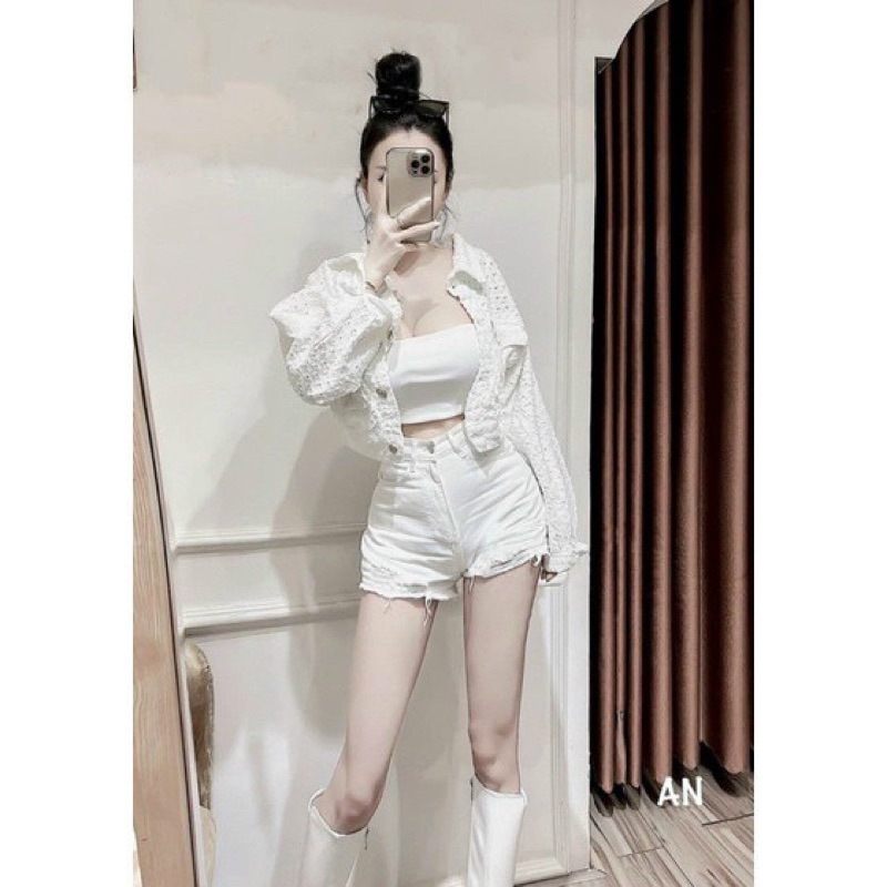 Quần short kaki rách nhiều