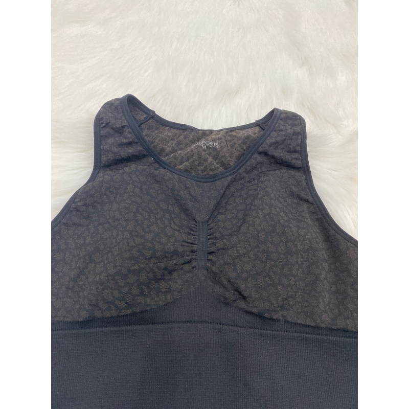 Áo bra thể thao hiệu GU Size M