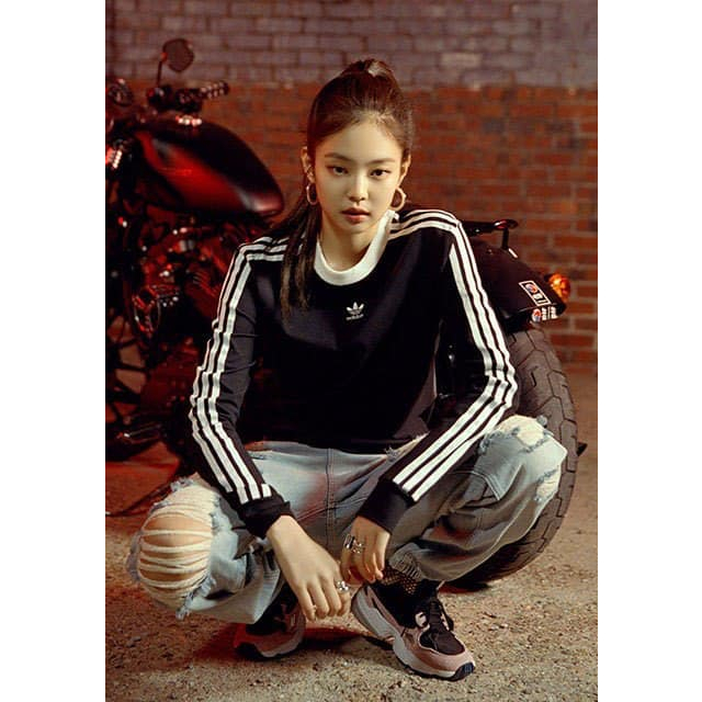 Giày Adidas màu Ghi  - Size 5 1/2