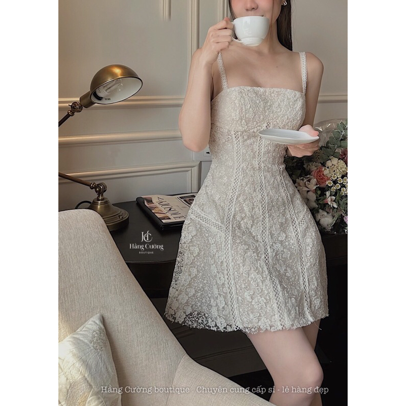 Đầm - Váy hai dây ren hoạ tiết tiểu thư