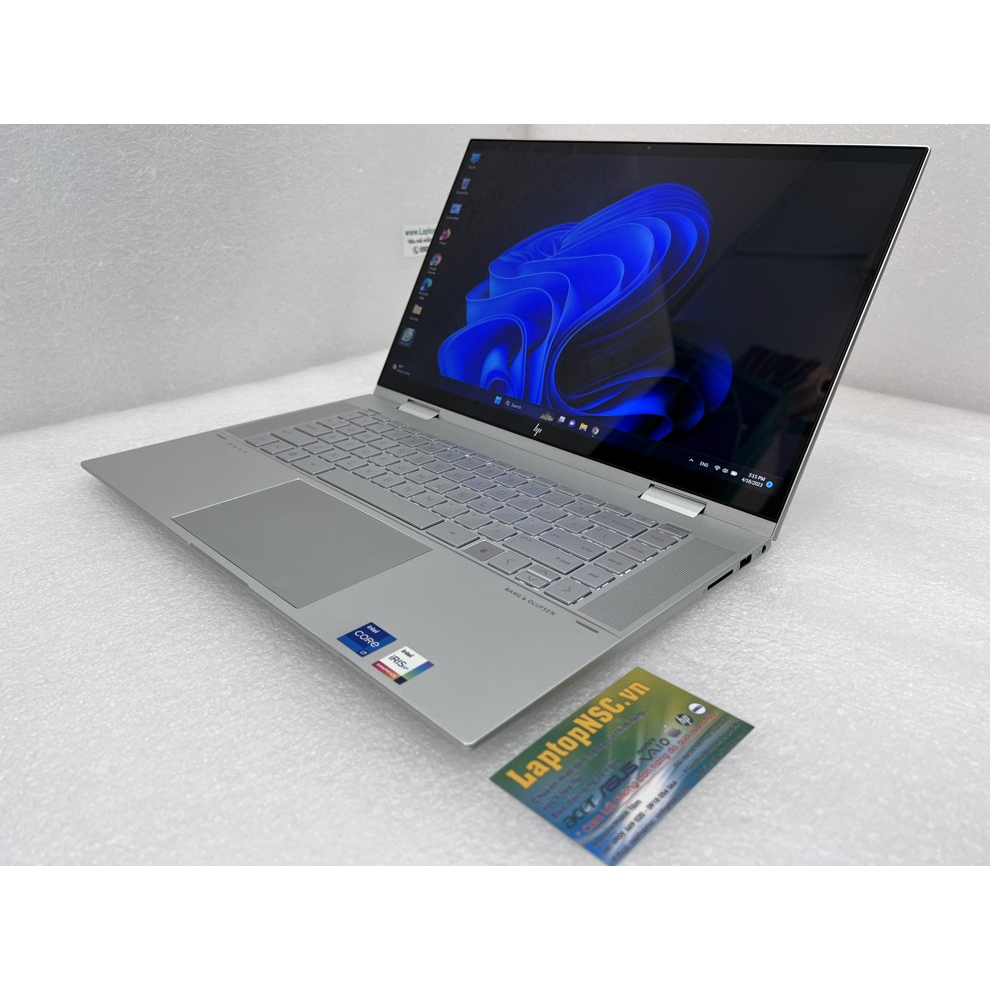 Laptop HP Envy x360 15t-es100 Core i7 thế hệ 11 màn hình 15.6-inch Full HD cảm ứng gập 360 độ
