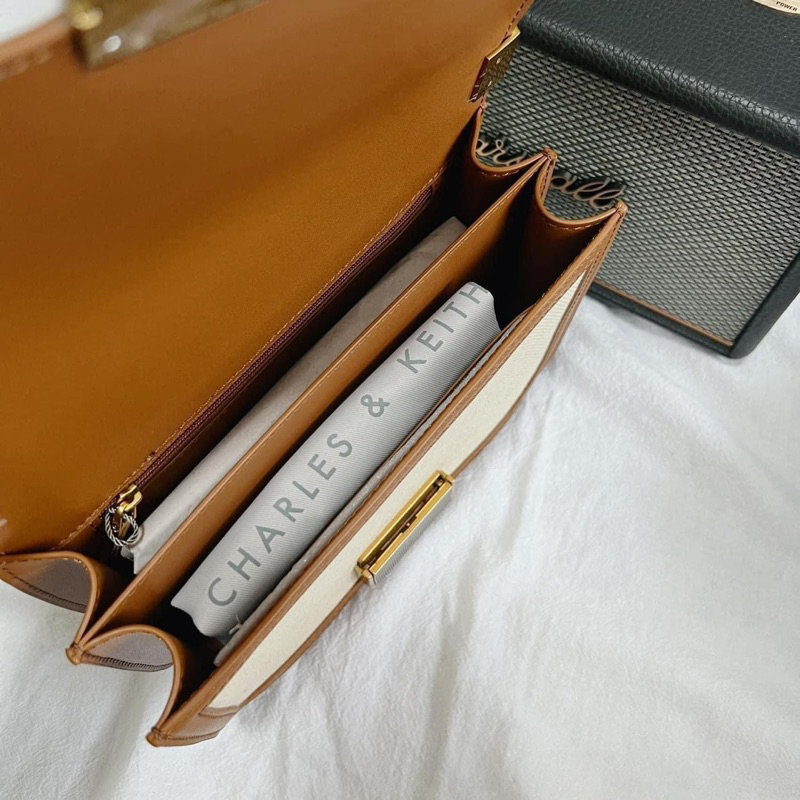 Túi classic kẹp nách