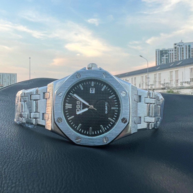 Đồng hồ DQG mặt vuông dây thép màu bạc - CW Analog