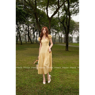 Mozz - Váy hoa vàng cổ V