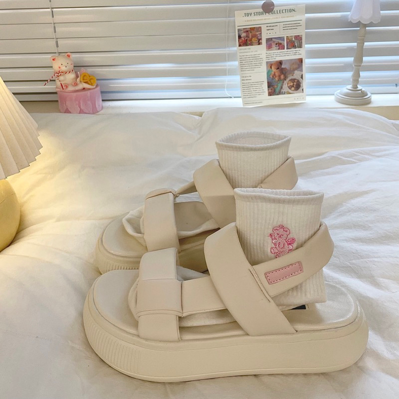 Giày sandal nữ đế cao su chất da PU cao cấp quai đan kiểu mới bo chun mang êm cá tính đơn giản