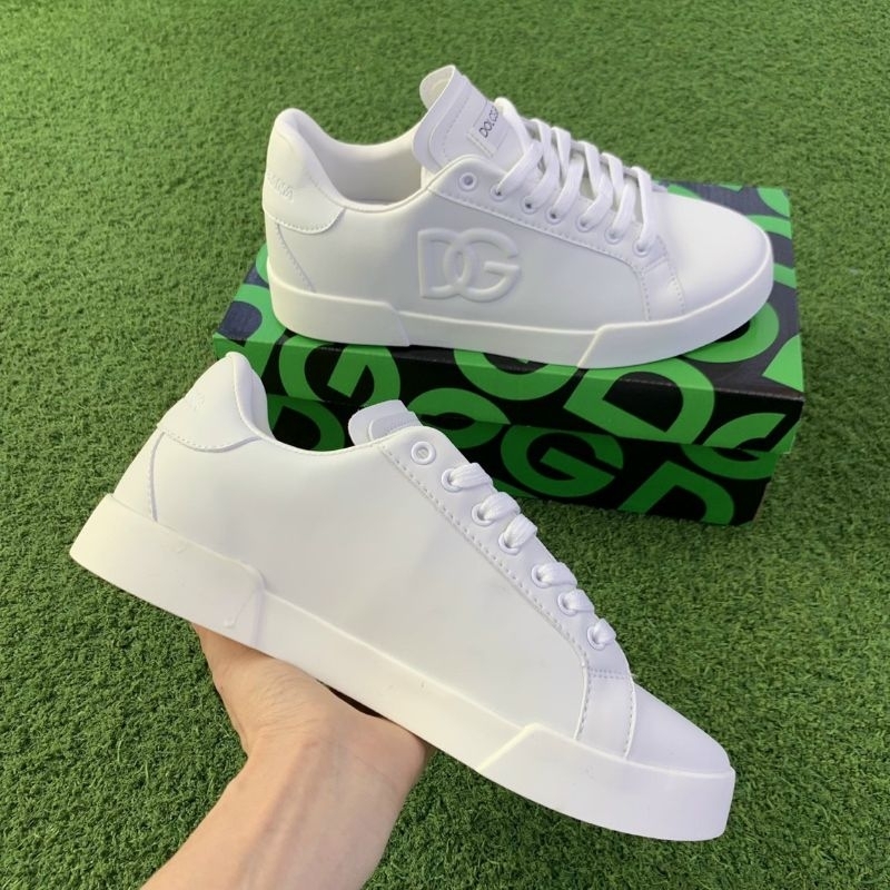 Giày thể thao đen trắng