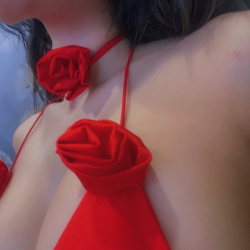 Đồ bơi 2 mảnh Black Rose dây mãnh kết hoa hồng độc đáo quyến rũ. Bikini gu tây | BigBuy360 - bigbuy360.vn