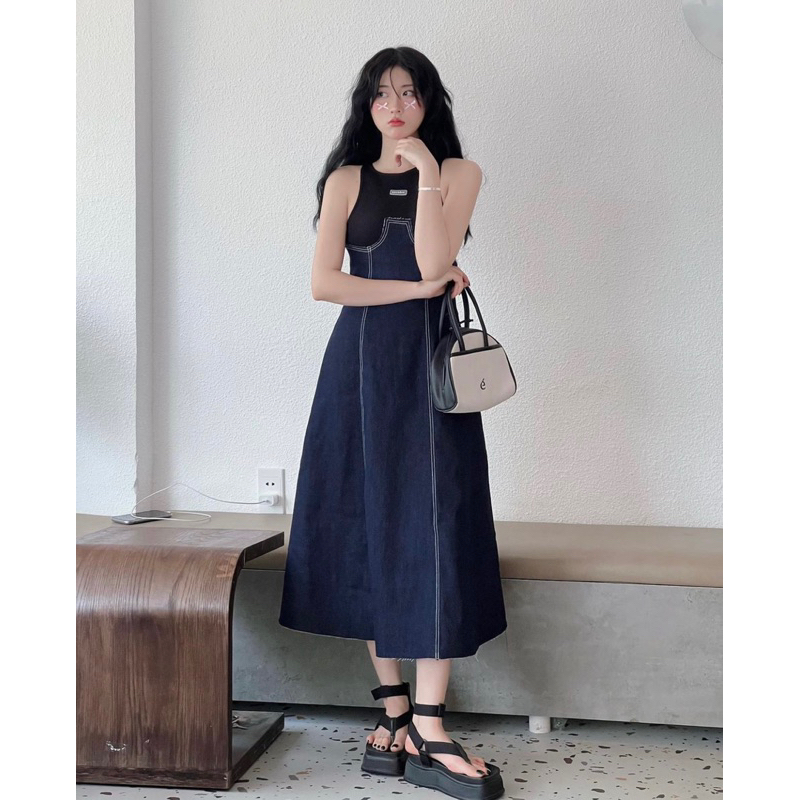 Đầm midi jean denim 3 lỗ phối ngực thun đen logo dáng xoè nhẹ