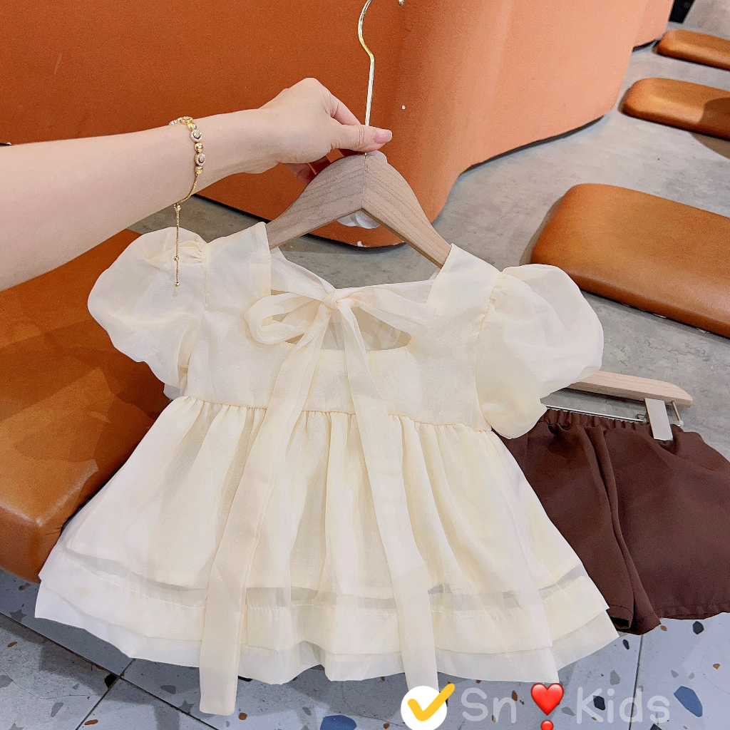 Bộ tơ quần nâu khoét lưng bé gái