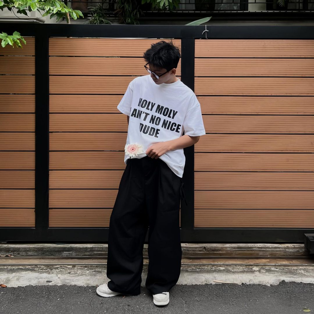 Stressmama Baddie Boxy T-Shirt - White màu trắng chất liệu Cotton vải dày 230 GSM thoáng mát in lụa thủ công Local Brand