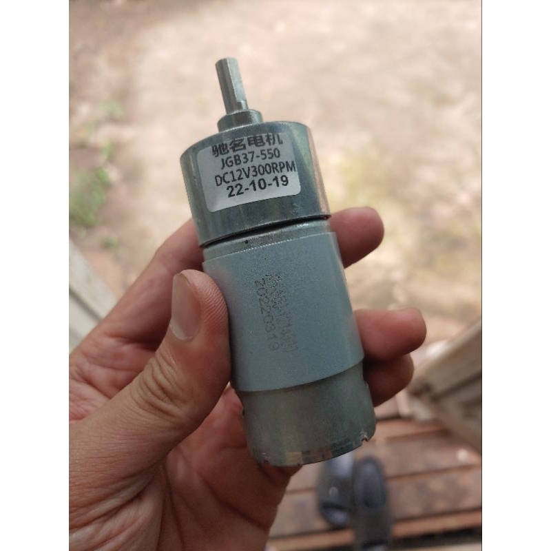 Động cơ giảm tốc 550 DC 12V Tốc độ 300 vòng - JGB37-550