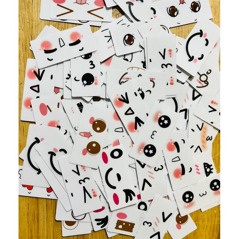 Set 100 sticker mặt cười decal trong