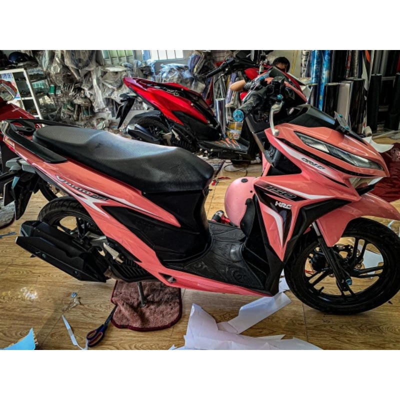 Tem rời Vario đen trắng dán xe hồng