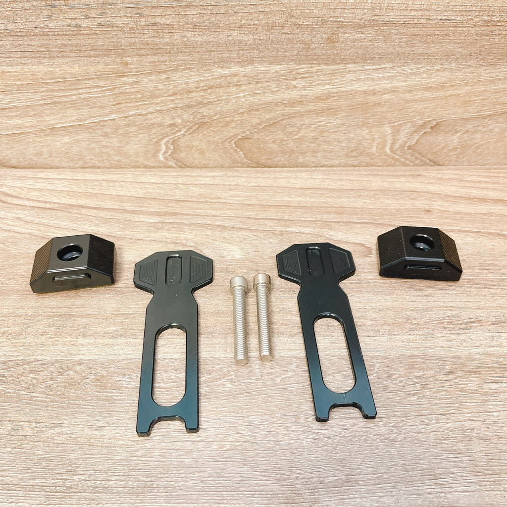 Nắp pát tăng sên + Nẹp gấp cho Ex 155/150 lắp như zin không chế cháo màu đen