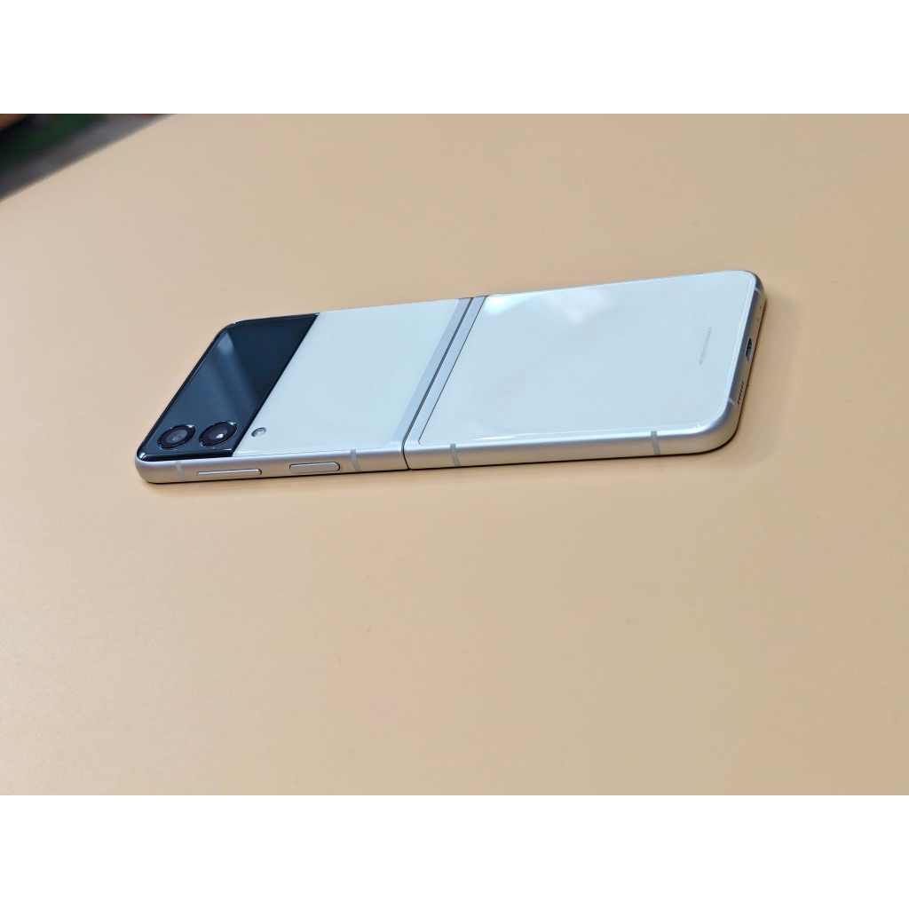 [Sale] Điện thoại Samsung Galaxy Z Flip3 5G 128GB  bh 12 tháng toàn quốc đầy đủ QHR3 | BigBuy360 - bigbuy360.vn