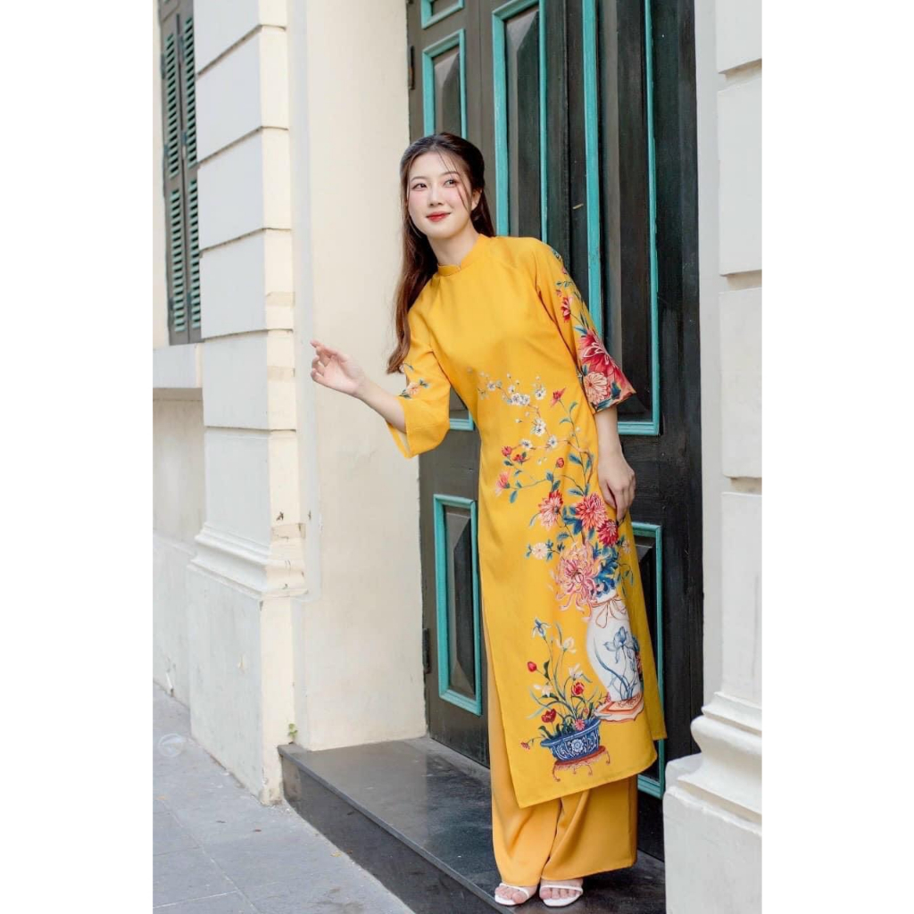 Áo lụa gấm hồng đậm họa tiết hoa