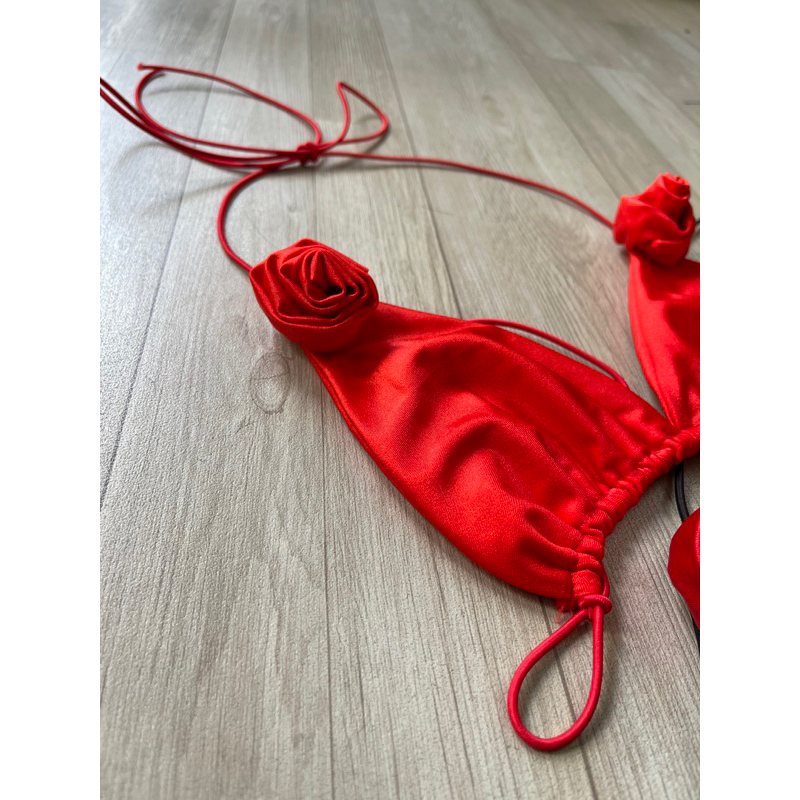 Đồ bơi 2 mảnh Black Rose dây mãnh kết hoa hồng độc đáo quyến rũ. Bikini gu tây | BigBuy360 - bigbuy360.vn
