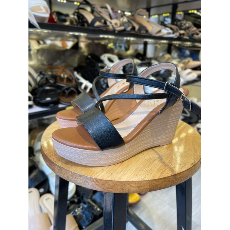 Xăng đan sandal đế xuồng 9cm quai chéo 9p ảnh thật Suvn