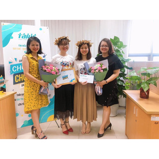Vòng nguyệt quế Trao giải làm quà tặng kỉ niệm