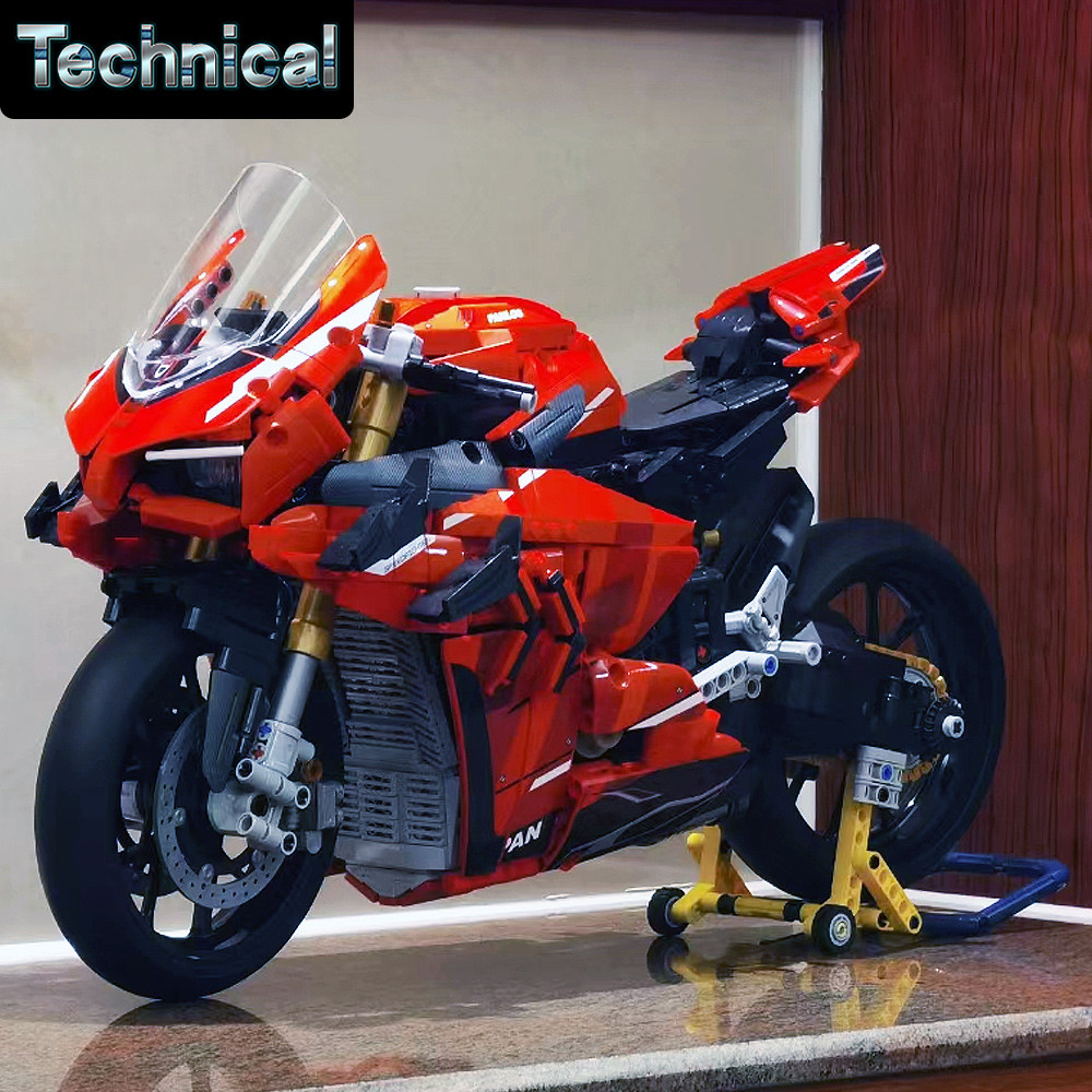 Lắp ráp mô hình technic 672101 xe moto thể thao ducati V4s màu đỏ