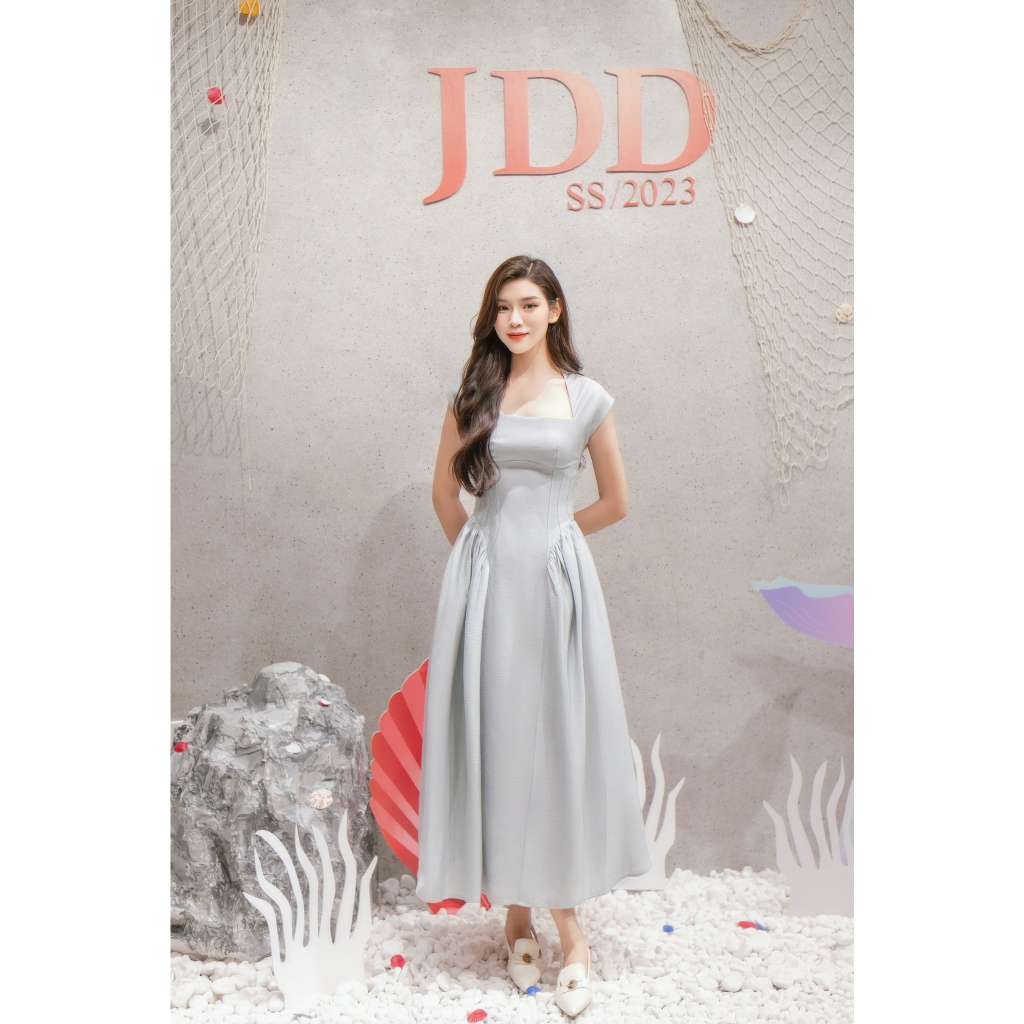 JM Dress Desgin - Đầm tay hến ly eo chân đổ múi 1R07.2302OG