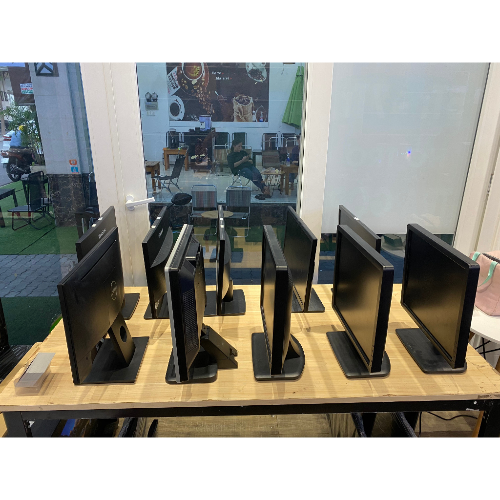 Màn hình máy tính giá rẻ Dell Monitor E1713S | 17inch | TN | HD+ | 60Hz – 5ms | 83% sRGB | 5:4 ratio chính hãng Shopcom