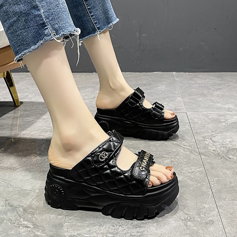 Dép nữ trắng đen đế siêu nhẹ đế 8cm