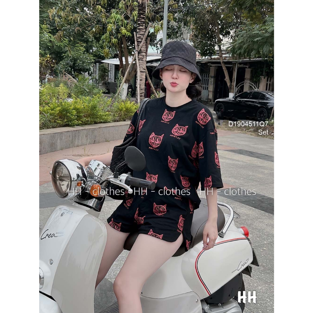 Set bộ thể thao áo có nón phối màu in chữ số 1997 tay dài kèm quần short