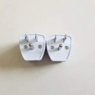 Phích cắm chuyển đổi đa năng 3 chân