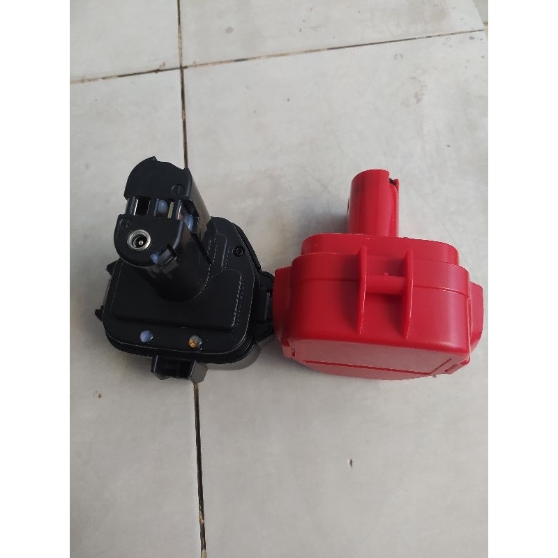 Pin Makita chọt 12v dung lượng 5000mah xả 50A