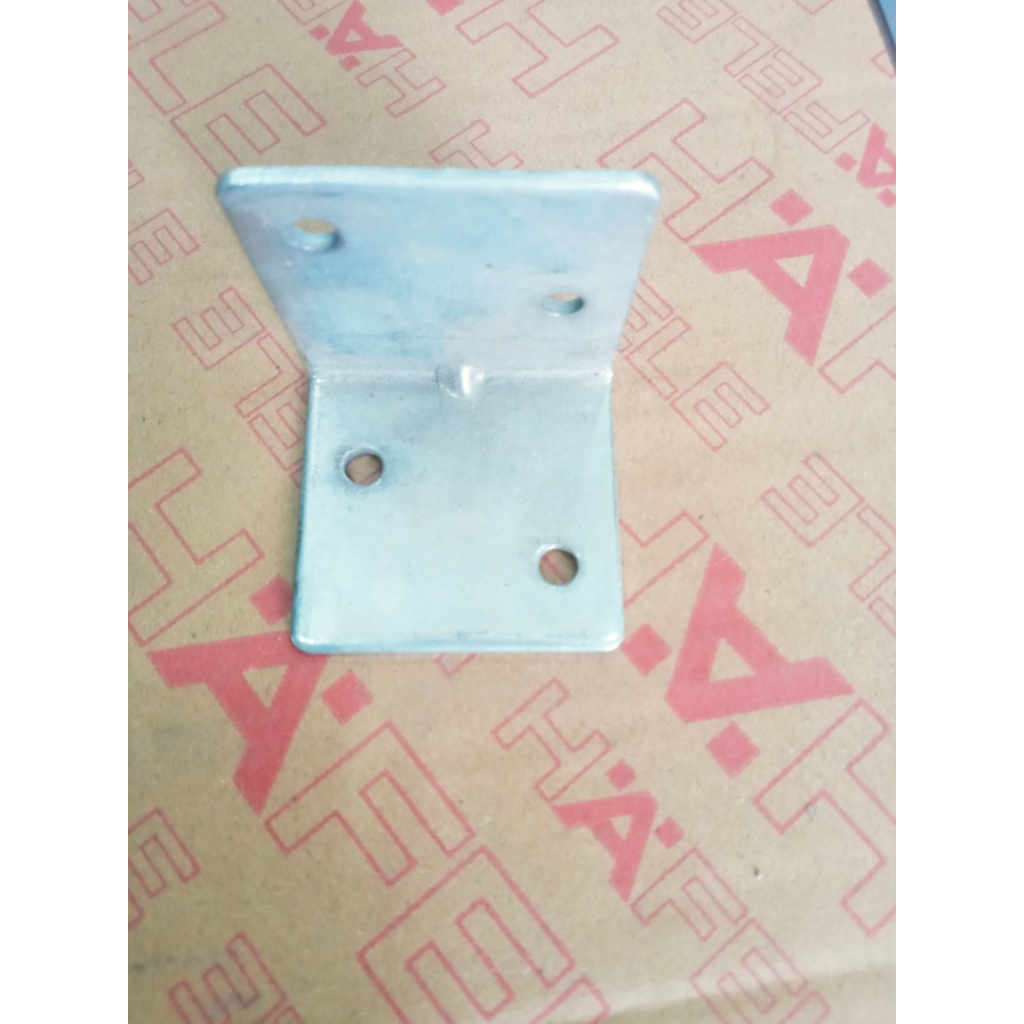 Pass treo tường