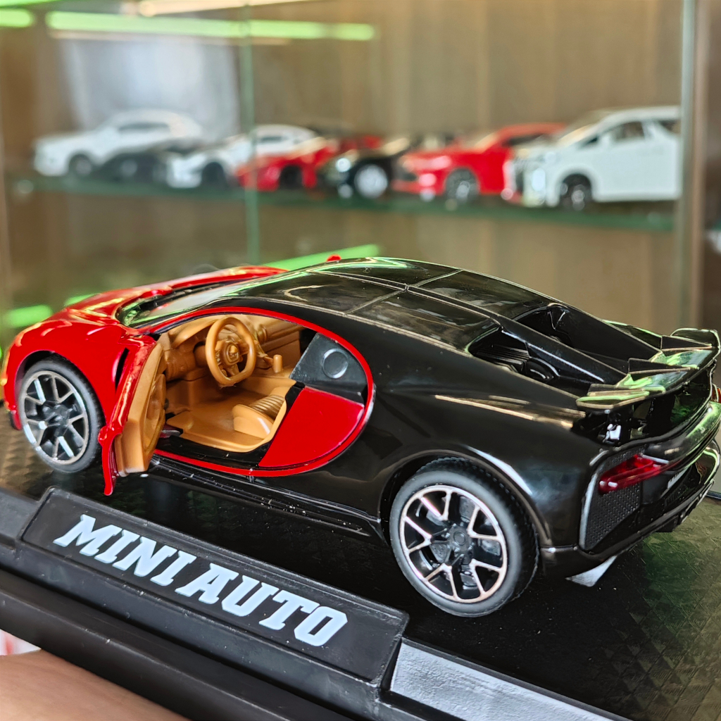 Xe mô hình sắt siêu xe Bugatti Chiron tỉ lệ 1:32 màu đỏ đen