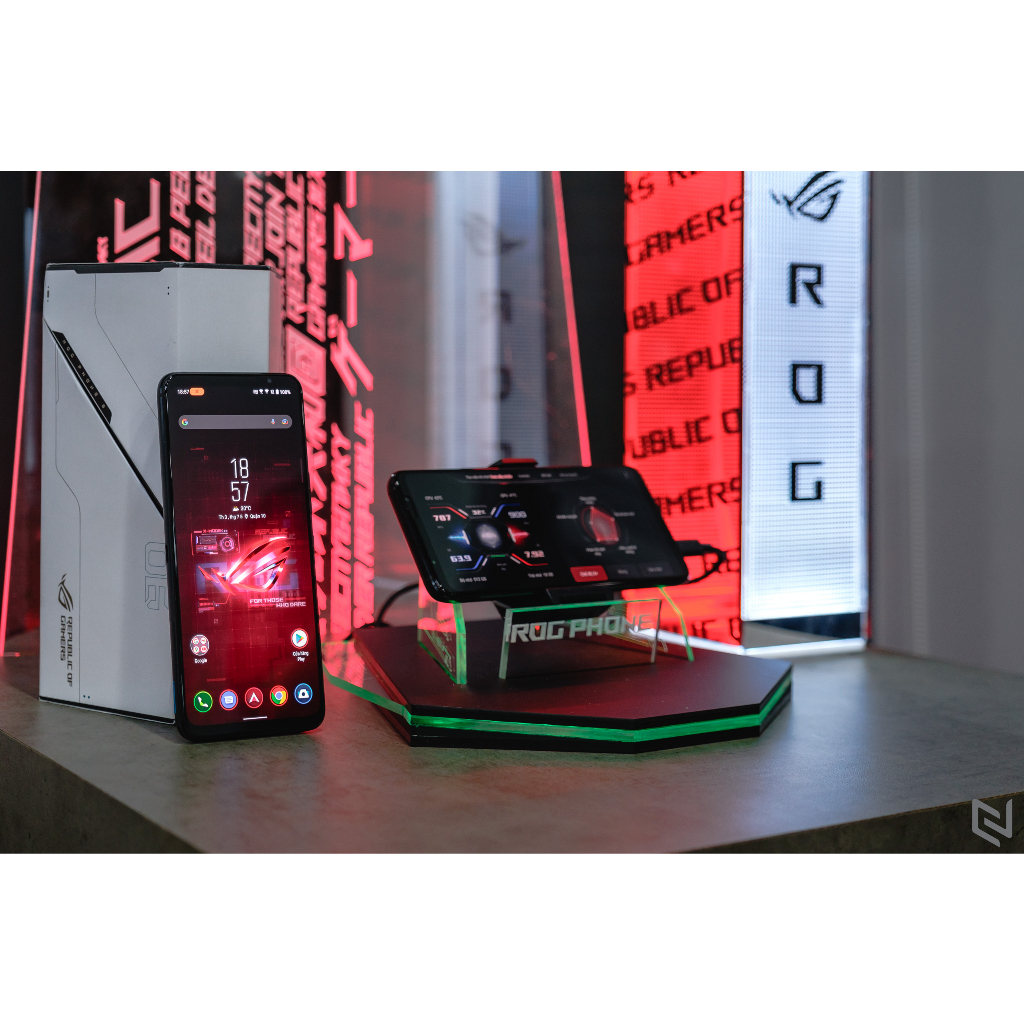 Điện thoại Asus rog phone 6(12GB/256GB)/Hàng nhập khẩu/Máy chiến game siêu mượt/Bảo hành 12 tháng | BigBuy360 - bigbuy360.vn