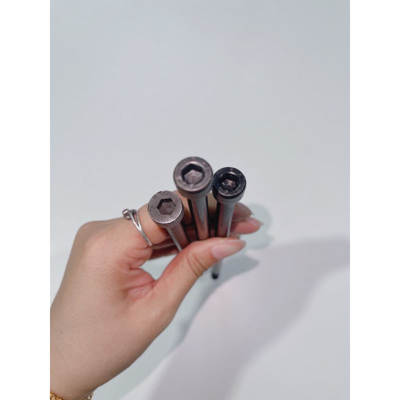Ốc bulong M8 8li 3phân răng màu đen đầu lục giác chìm, ốc 8li lục giác size dài 8li 1tấc6 - 8li 2tấc