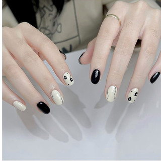 Móng Úp Thiết Kế Trang Trí Tone Đen Trắng Basic Cici.nails