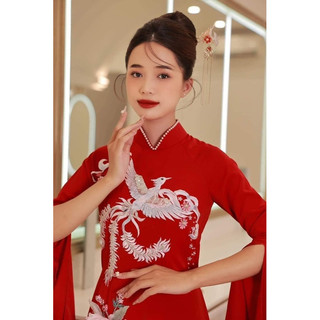 châm đỏ cài tóc cô dâu siêu xinh