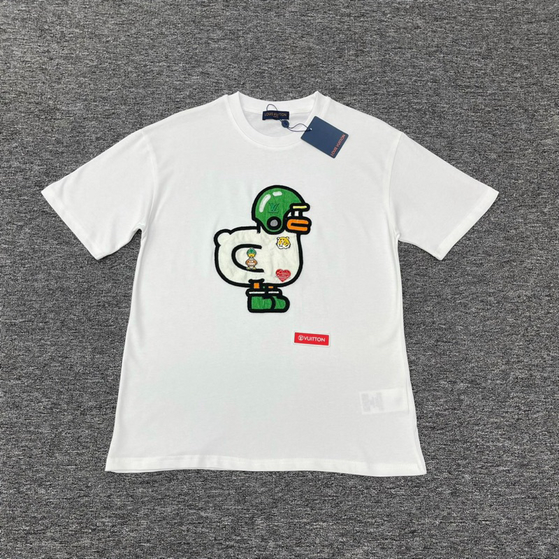 L.V vịt đội nón