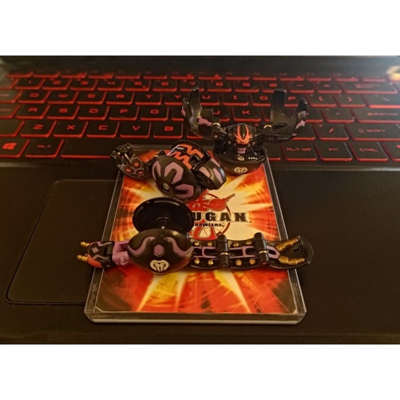 Bakugan Combo Darkus B1 ( có tặng kèm thẻ )