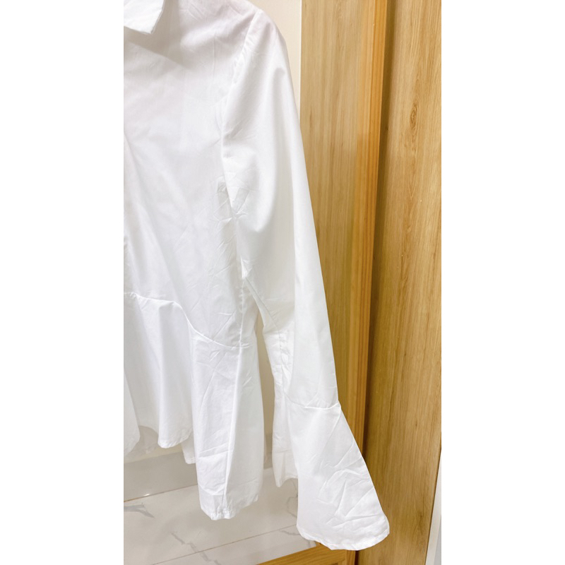 Áo sơ mi tay loe 2hand