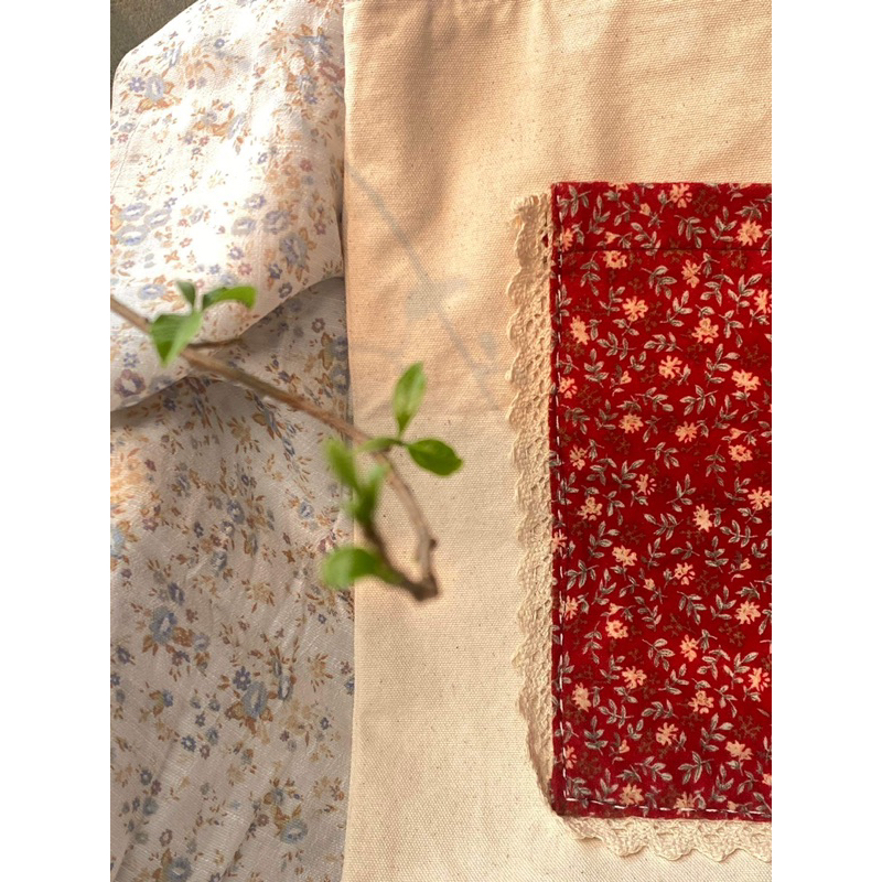 Túi tote đắp vải hoa nhí