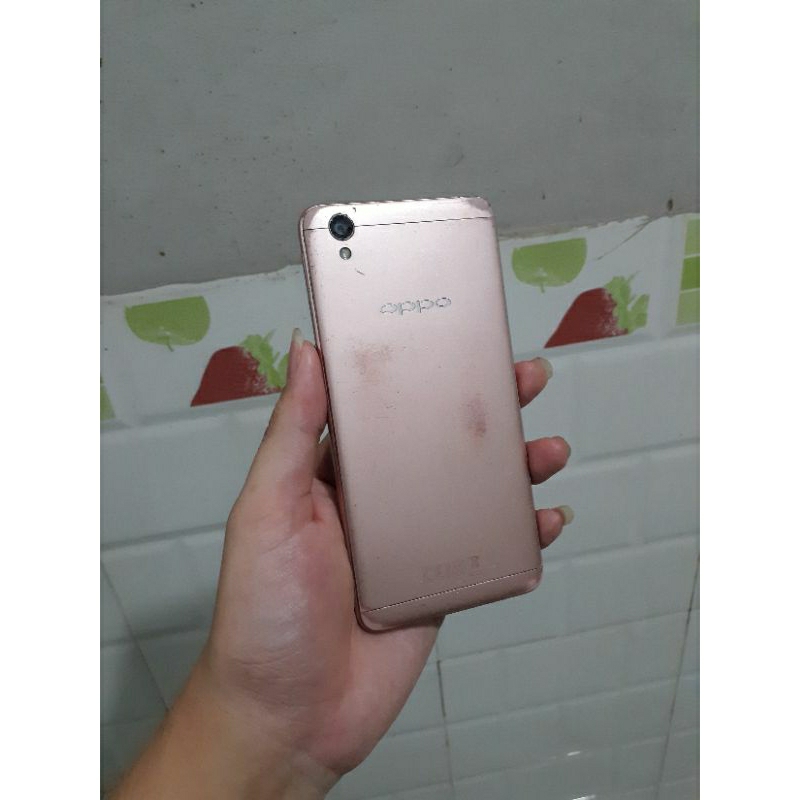 Xác OPPO A37F chip snapdragon  dùng chữa cháy